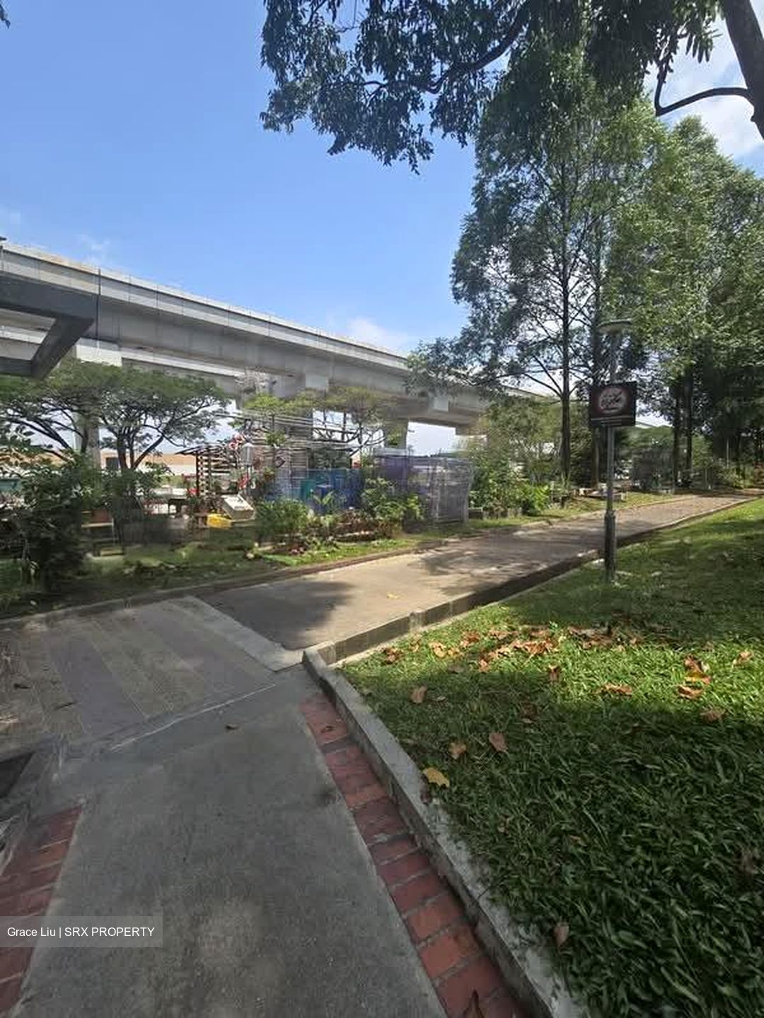 Blk 548 Jurong West Street 42 (Jurong West), HDB Executive #526517991